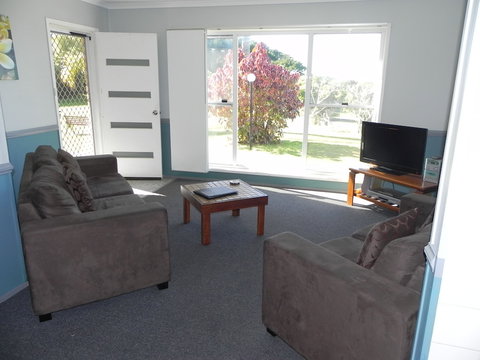 Leisure Lee Holiday Apartments - Accommodation Redcliffe 3