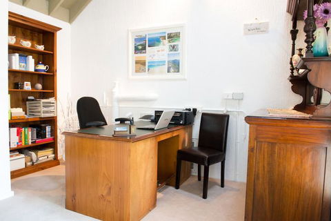 Nelson Bay Bed & Breakfast - Accommodation Redcliffe 7