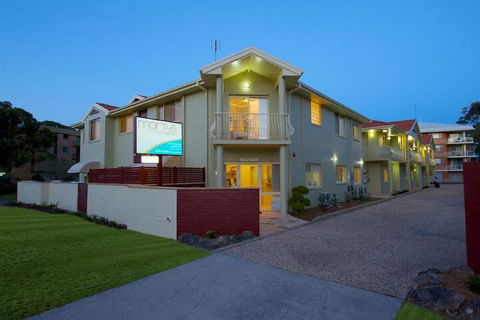 Marty's @ Little Beach - Accommodation Redcliffe 3