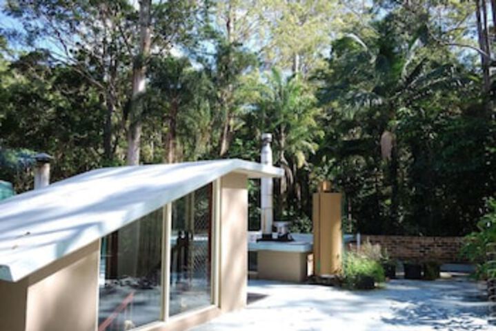 Advancetown QLD Accommodation Redcliffe