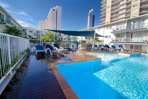 Raffles Royale - Accommodation Redcliffe 6