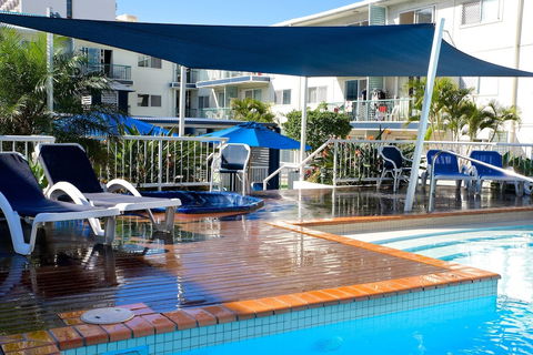 Raffles Royale - Accommodation Redcliffe 5