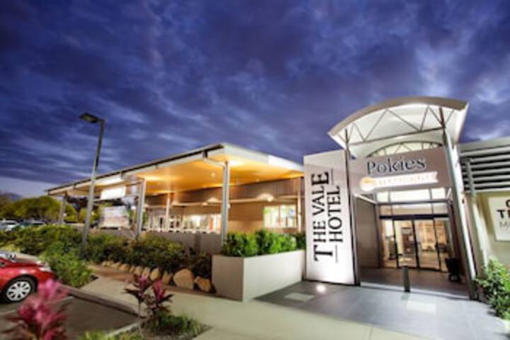 Aitkenvale QLD Accommodation Redcliffe
