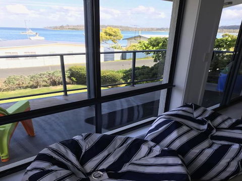 Rock Lobster - Accommodation Redcliffe 2