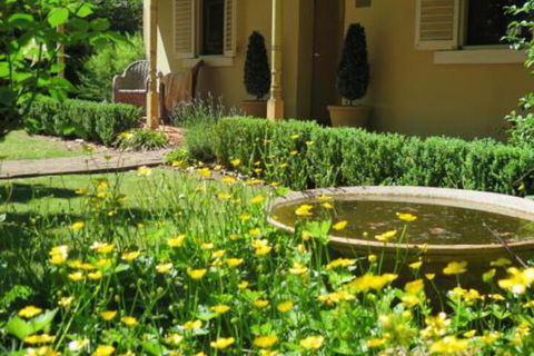 Dalton Cottage - Accommodation Redcliffe 2