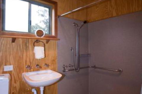Brodribb River Rainforest Cabins Cabin 1 - Accommodation Redcliffe 5