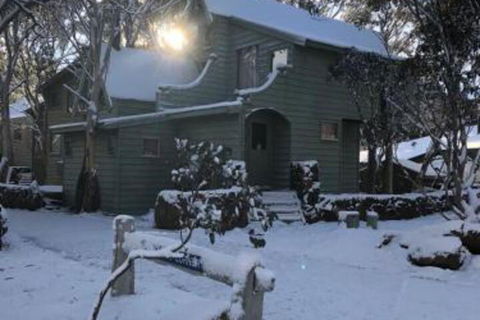 Bindi Alpine Getawayss Chalet At Tower Rd - Accommodation Redcliffe 0