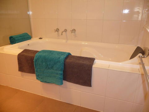 Shepp Central Apartment - Accommodation Redcliffe 5