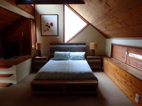 Lake Russell Retreat - Accommodation Redcliffe 2