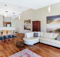 Breath Taking Waterfront - Accommodation Redcliffe