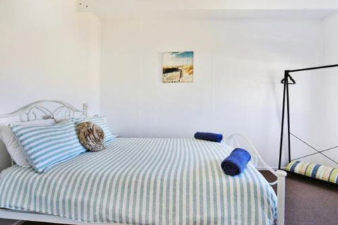 Lazy Days Beach House Jervis Bay â€“ Pet Friendly 4 Mins Walk To Beach - Accommodation Redcliffe 4