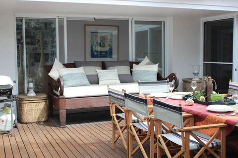 22 On COAST (Weekly Only) - Accommodation Redcliffe 5