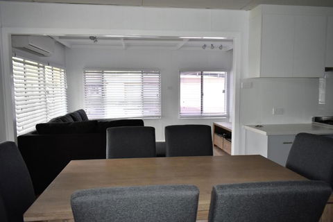 Sussex Palms Holiday Park - Accommodation Redcliffe 4