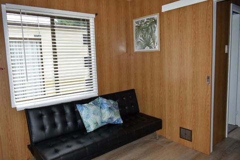 Sussex Palms Holiday Park - Accommodation Redcliffe 1