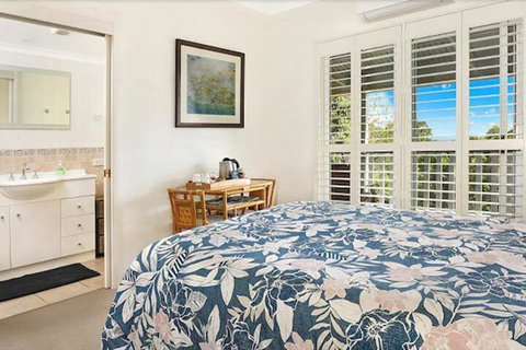 Avocado Grove B & B - Accommodation Redcliffe 6