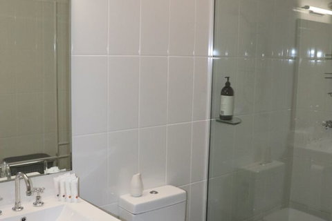 Mapleton Falls Farm House - Accommodation Redcliffe 6