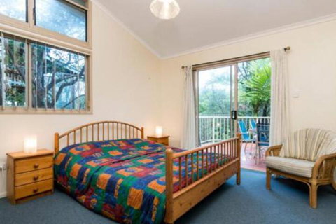Amaroo House - Accommodation Redcliffe 3