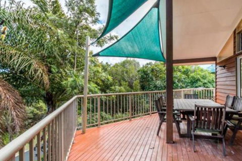 Amaroo House - Accommodation Redcliffe 7