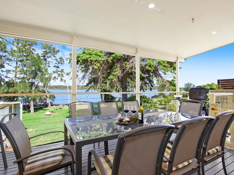 Sanctuary On The Bay Fish Or Kayak From The Yard - Accommodation Redcliffe 2