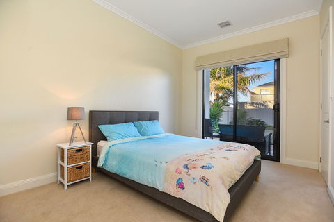 Ocean View Moana - Accommodation Redcliffe 6