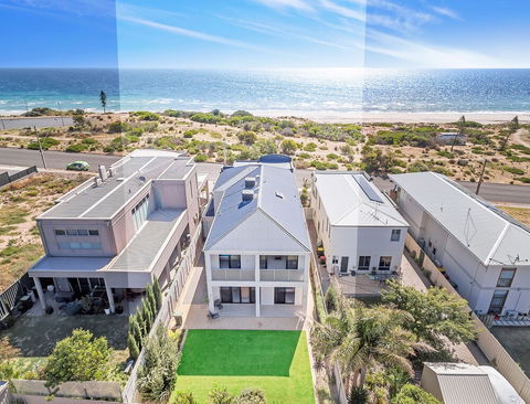 Ocean View Moana - Accommodation Redcliffe 0