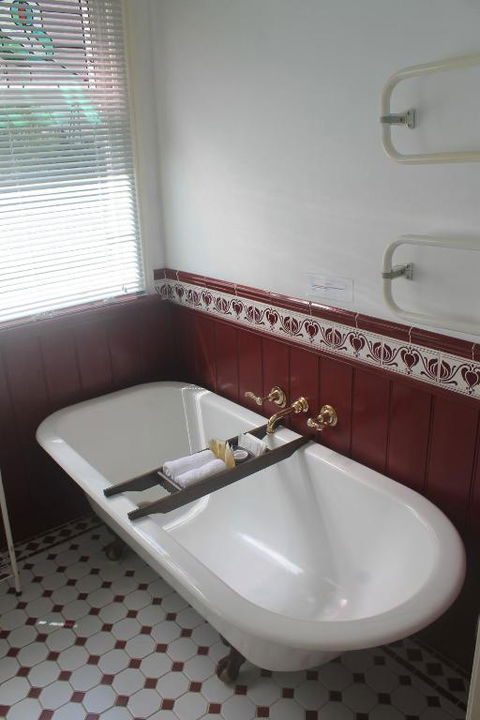 Gardenia House - Accommodation Redcliffe 5