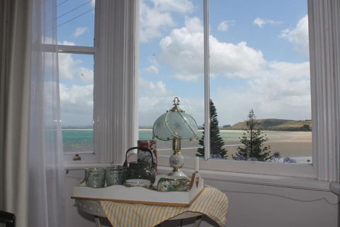 Gardenia House - Accommodation Redcliffe 6