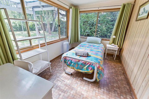 Kambera Pet Friendly Cottage On Raymond Island - Accommodation Redcliffe 2