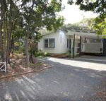 15 Belle Court Modern architect designed open plan holiday home with outdoor shower - Accommodation Redcliffe