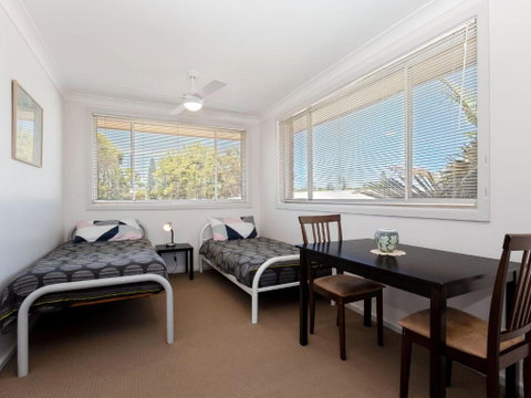 Argyle Cottage 41 Argyle Avenue Great Family Home For Holidays - Accommodation Redcliffe 3