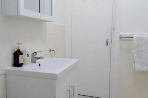 Large 5 Bedroom House With Wifi & Netflix Close To Taronga Western Plains Zoo - Accommodation Redcliffe 2