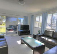45 Wharf Street Whole House - Accommodation Redcliffe