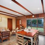 Meadows SA Accommodation Redcliffe