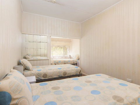 11 Peel Street - Accommodation Redcliffe 2