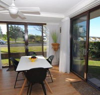 Time  Tide 1 Ground Floor with Water Views - Accommodation Redcliffe