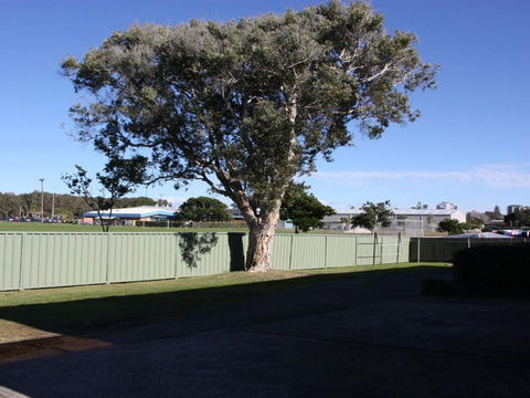 Sandpebbles 1 Pebbly Beach - Accommodation Redcliffe 1