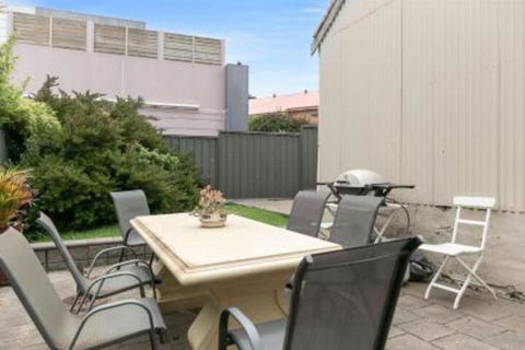 Grace Cottage - Accommodation Redcliffe 5