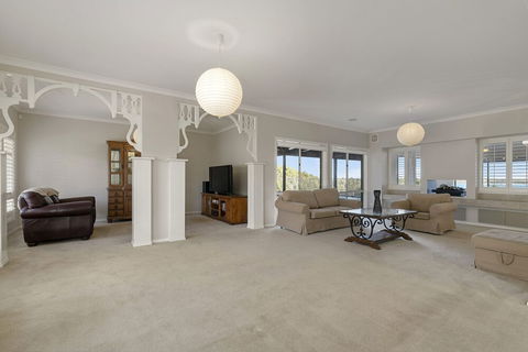 Waterview Estate Free Wifi Amazing Ocean Views - Accommodation Redcliffe 1