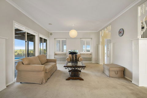 Waterview Estate Free Wifi Amazing Ocean Views - Accommodation Redcliffe 5