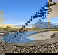 Waterview Estate Free Wifi Amazing Ocean Views - Accommodation Redcliffe