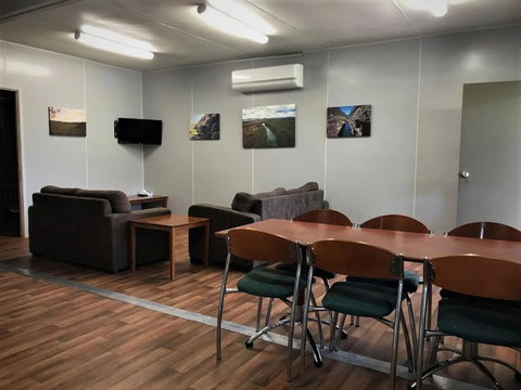 Lake Callide Retreat - Accommodation Redcliffe 3