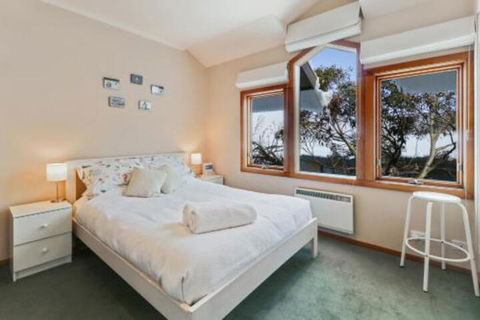 Mawson Unit 5 - Accommodation Redcliffe 6
