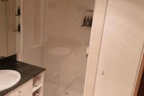 Mawson Unit 5 - Accommodation Redcliffe 4