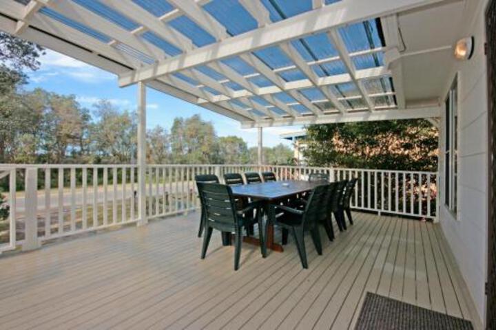 Narrawallee NSW Accommodation Redcliffe