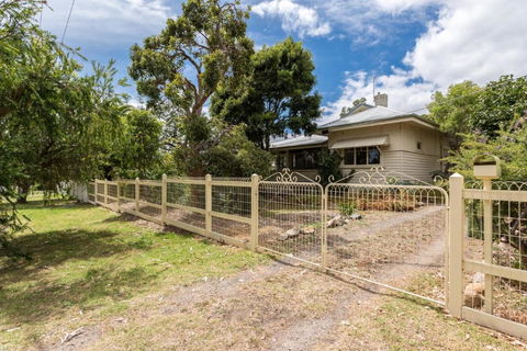 Dalmuir Homestead Walk To Dromana Beach - Accommodation Redcliffe 4