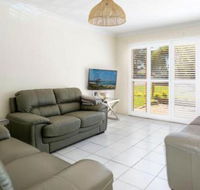 Serendipity Townhouse - Accommodation Redcliffe