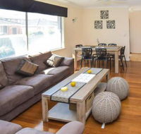 1 / 33 Wharf Street - Accommodation Redcliffe
