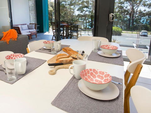 Bay Breeze (By Jervis Bay Rentals) - Accommodation Redcliffe 2