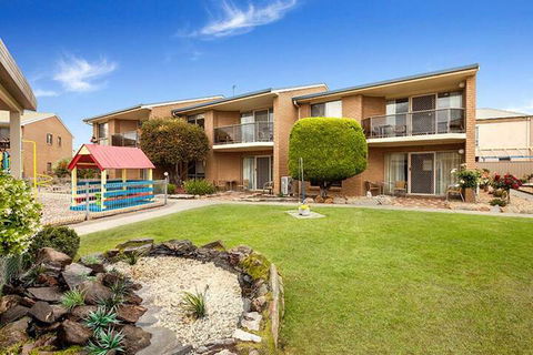 Marine Cove Resort - Accommodation Redcliffe 1
