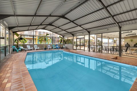 Marine Cove Resort - Accommodation Redcliffe 2